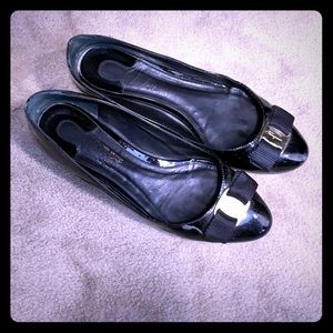 Salvatore Ferragamo black Varina flat with bow